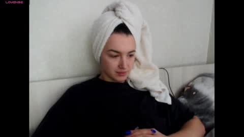 Snapshot of elisa_dove208 chatting on 12/04/25, 06:12 elisa_dove208 online show from 12/04/25, 06:12