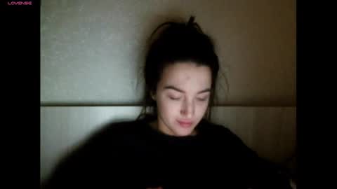 Snapshot of elisa_dove208 chatting on 12/17/25, 05:30 elisa_dove208 online show from 12/17/25, 05:30