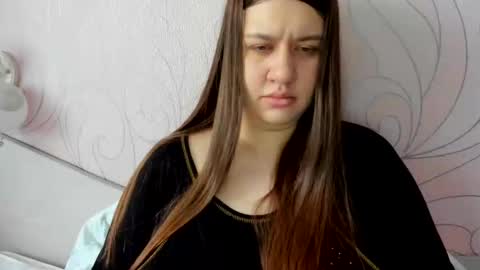 Aletta Oushen online show from 02/09/25, 09:58