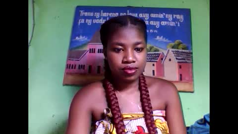 Snapshot of elisabeth2525 chatting on 02/03/25, 12:04 elisabeth2525 online show from 02/03/25, 12:04