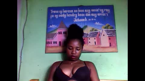 Snapshot of elisabeth2525 chatting on 02/07/25, 02:37 elisabeth2525 online show from 02/07/25, 02:37
