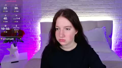 Snapshot of elisabeth_binder chatting on 03/17/26, 03:33 your sweet Lisa online show from 03/17/26, 03:33