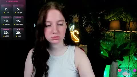 Snapshot of elisabeth_binder chatting on 03/23/26, 03:43 your sweet Lisa online show from 03/23/26, 03:43