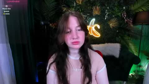 Snapshot of elisabeth_binder chatting on 04/19/26, 03:28 your sweet Lisa online show from 04/19/26, 03:28