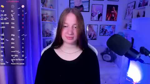 Snapshot of elisabeth_binder chatting on 06/17/26, 03:31 your sweet Lisa online show from 06/17/26, 03:31