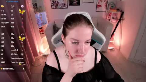 Snapshot of elisabeth_binder chatting on 07/10/26, 03:33 your sweet Lisa online show from 07/10/26, 03:33