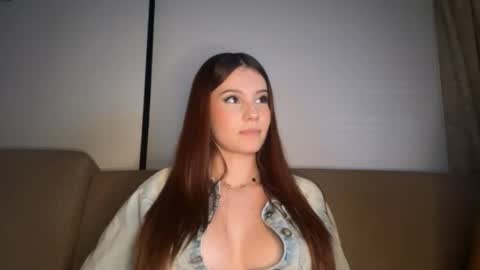 Snapshot of elisabethwillian chatting on 09/18/25, 03:41 Elisabet william online show from 09/18/25, 03:41