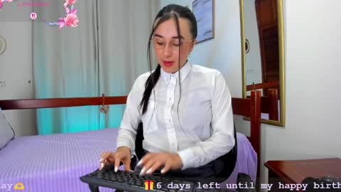 Snapshot of elisabetta_amour chatting on 05/15/26, 10:11 Eli online show from 05/15/26, 10:11