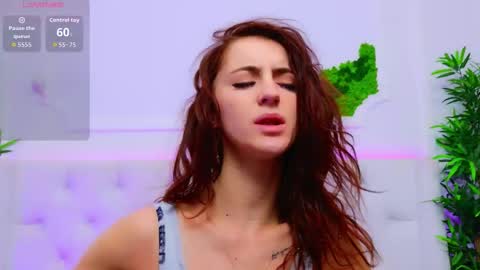 Snapshot of elisacharm chatting on 01/08/26, 03:31 ElisaCharm online show from 01/08/26, 03:31