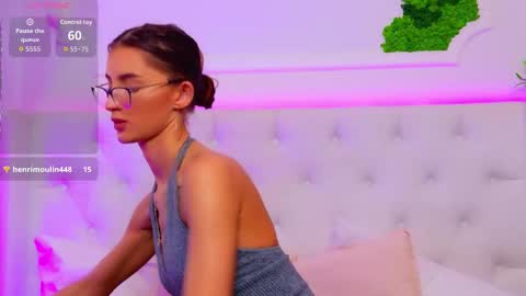 Snapshot of elisacharm chatting on 02/12/26, 05:02 ElisaCharm online show from 02/12/26, 05:02