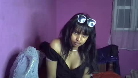 Snapshot of elisah01 chatting on 06/04/26, 06:36 elisah01 online show from 06/04/26, 06:36