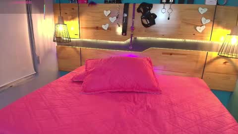 Elisa Sue online show from 02/19/26, 04:19