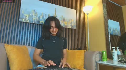 Elisa Sue online show from 04/02/26, 11:57