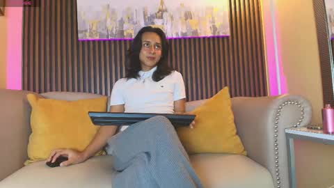 Elisa Sue online show from 05/22/26, 03:24