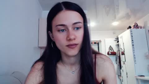 Snapshot of eliscuteblonde chatting on 04/09/26, 05:18 Elis online show from 04/09/26, 05:18