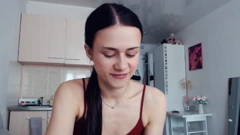 Snapshot of eliscuteblonde chatting on 04/11/26, 07:45 Elis online show from 04/11/26, 07:45