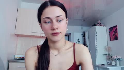 Snapshot of eliscuteblonde chatting on 04/17/26, 05:10 Elis online show from 04/17/26, 05:10