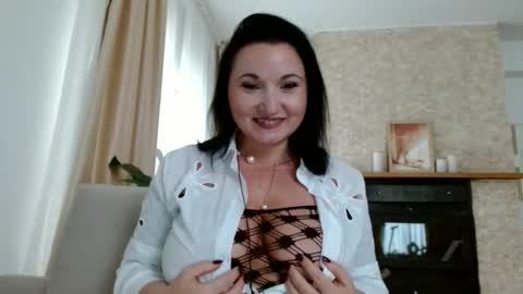 elise_bliss69 online show from 09/25/25, 01:59