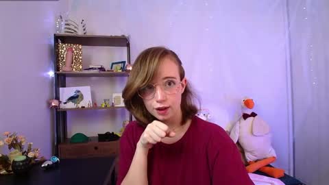 Snapshot of elise_nyx chatting on 03/17/26, 12:19 elise_nyx online show from 03/17/26, 12:19