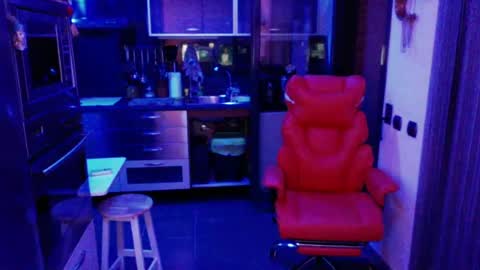 Snapshot of elise_tv chatting on 07/16/26, 08:26 Barbie online show from 07/16/26, 08:26