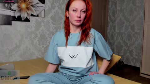 Snapshot of elisefoxy chatting on 01/05/25, 07:49 Elise online show from 01/05/25, 07:49