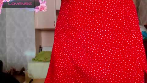 Elise online show from 03/20/26, 01:49