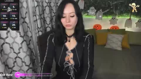 EliseRoyalty online show from 11/01/25, 11:23