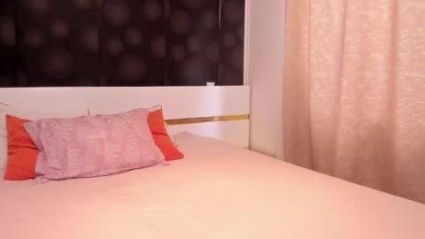 Snapshot of elisetyler89 chatting on 10/06/25, 08:01 Elly online show from 10/06/25, 08:01