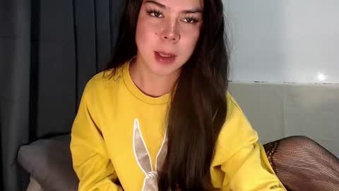 Snapshot of elisex18 chatting on 01/08/26, 10:50 Elise online show from 01/08/26, 10:50