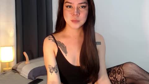 Snapshot of elisex18 chatting on 02/06/26, 07:12 Elise online show from 02/06/26, 07:12