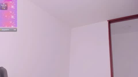 Snapshot of elissa_dominguez chatting on 02/01/25, 04:22 Elissa online show from 02/01/25, 04:22