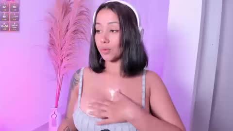 Snapshot of elissa_dominguez chatting on 09/12/25, 11:48 Elissa online show from 09/12/25, 11:48