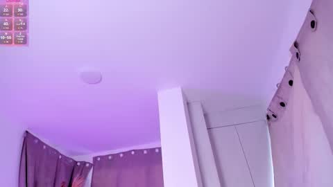 Snapshot of elissa_dominguez chatting on 11/26/25, 03:24 Elissa online show from 11/26/25, 03:24