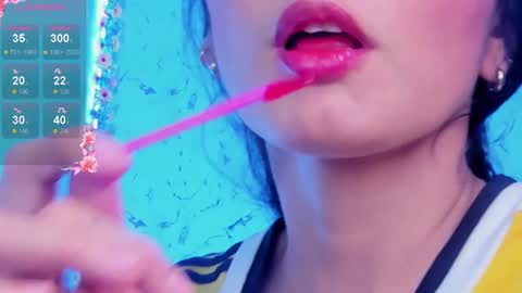 Snapshot of elissa_iris chatting on 11/19/25, 02:22 E L I S S A online show from 11/19/25, 02:22