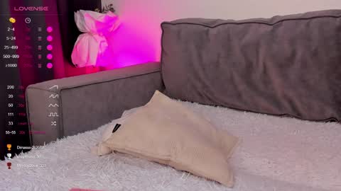 Snapshot of elissluvv chatting on 04/18/26, 07:07 Eliss online show from 04/18/26, 07:07