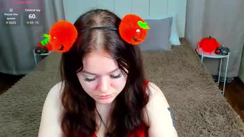 Snapshot of elissweets chatting on 10/23/25, 01:27 ElisSweet online show from 10/23/25, 01:27