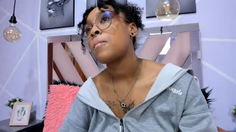 elit noa online show from 02/01/25, 01:44