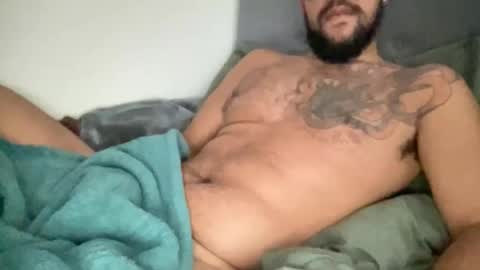 Snapshot of elitealex87 chatting on 05/19/26, 04:30 elitealex87 online show from 05/19/26, 04:30