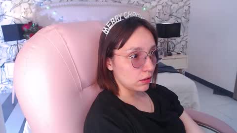 Eliza online show from 11/27/25, 07:27