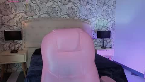 Eliza online show from 02/18/26, 07:21