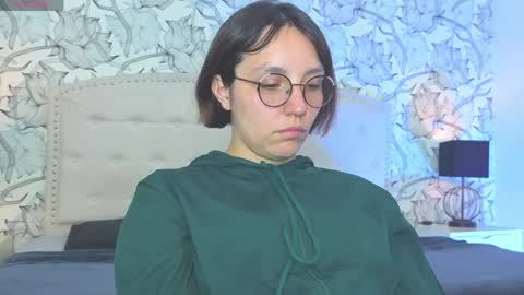 Eliza online show from 04/15/26, 07:58