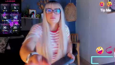 Snapshot of eliza_pink24 chatting on 07/10/26, 05:59 eliza_pink24 online show from 07/10/26, 05:59