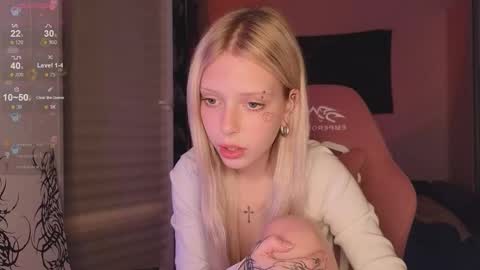 Elizabeth online show from 10/25/25, 08:14