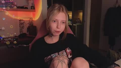 Elizabeth online show from 12/03/25, 09:35