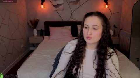 Snapshot of elizabet_collins chatting on 04/23/26, 12:29 Elizabet online show from 04/23/26, 12:29