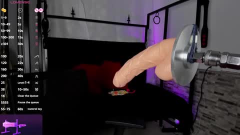 Elizabeth online show from 10/02/25, 12:28