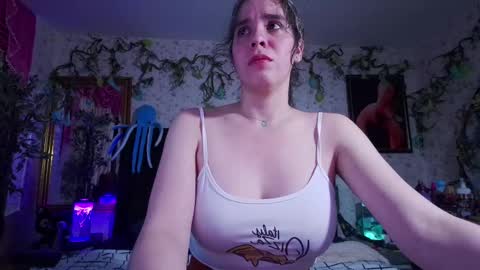 Elizabeth online show from 09/16/25, 10:16