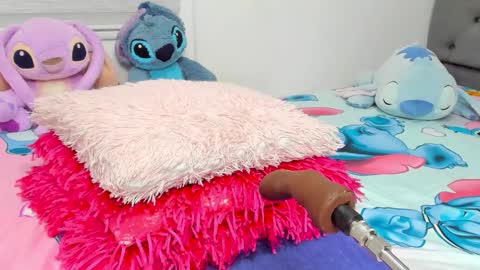 Snapshot of elizabeth_18_ chatting on 11/05/25, 03:06 ELIZA online show from 11/05/25, 03:06