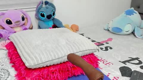 Snapshot of elizabeth_18_ chatting on 11/21/25, 03:05 ELIZA online show from 11/21/25, 03:05