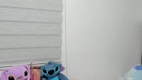 Snapshot of elizabeth_18_ chatting on 11/22/25, 03:38 ELIZA online show from 11/22/25, 03:38